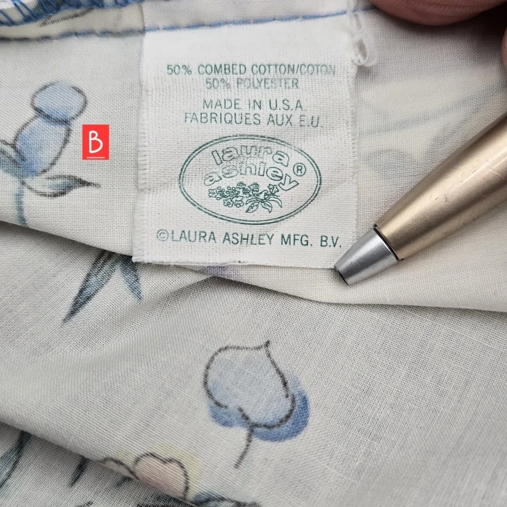 Pr Laura Ashley Pink Blue Floral Standard Pillowcases‎ One W/Manufacturer Flaw